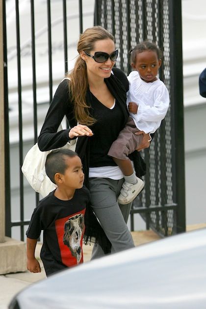 Angelina Jolie: οι φήμες ότι πάσχει από Ηπατίτιδα C όλο και πληθαίνουν