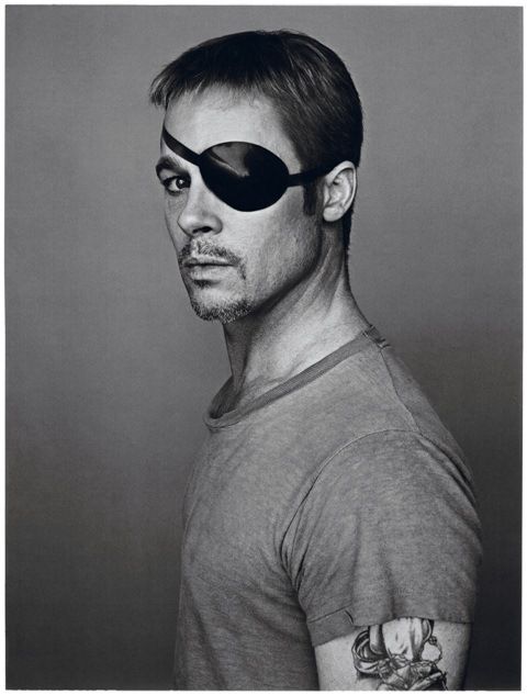 O Brad Pitt με ράστα; Τι του συνέβη;
