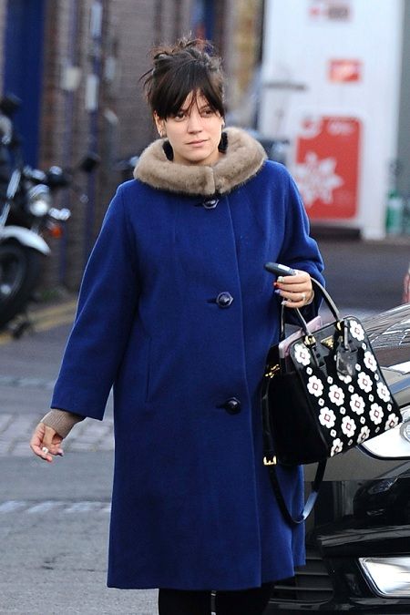 H νέα Prada τσάντα της Lily Allen