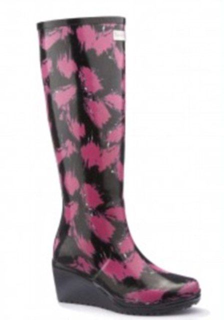Wedge Wellies: Το νέο trend με την έγκριση της Βασίλισσας Ελισάβετ