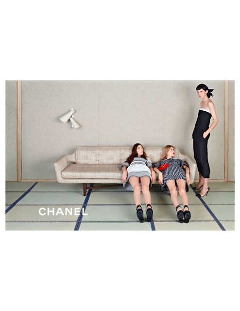 Ανήλικες στη νέα καμπάνια της Chanel
