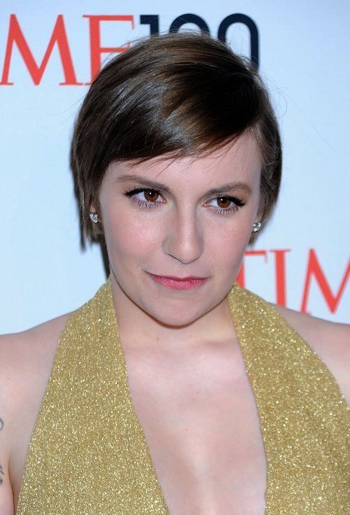 Lena Dunham: το grunge glam Saint Laurent δεν της ταιριάζει