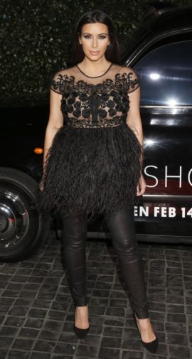 Κι όμως, εντοπίσαμε 5 καλόγουστα (!) outfits της εγκυμονούσας Kim