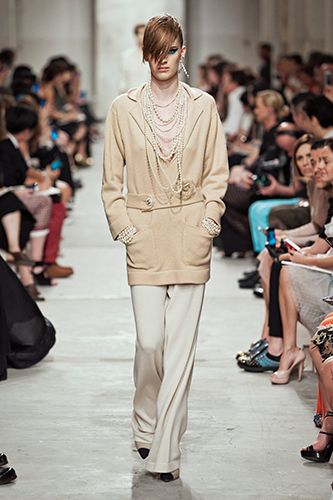 Δείτε τη συλλογή Chanel Resort 2014