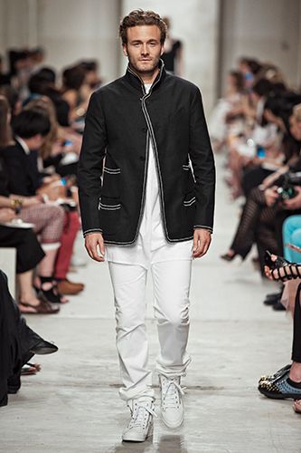 Δείτε τη συλλογή Chanel Resort 2014