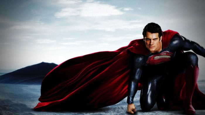 Κι όμως, ανακαλύψαμε τον superman γυμνό. Δείτε τον!