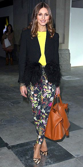 Celebrities love printed pants: Πώς ένα παντελόνι μπορεί να κάνει τη διαφορά