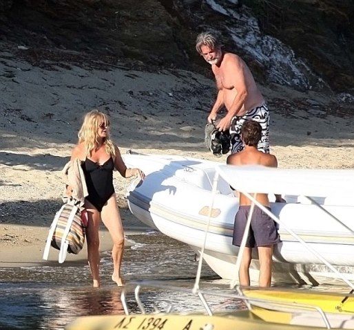 Οι ελληνικές διακοπές της Goldie Hawn