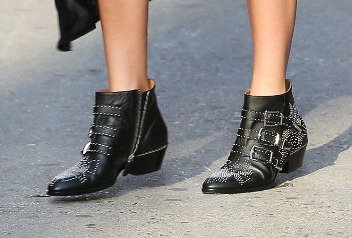 Miranda Kerr: casual chic με studded booties στη Νέα Υόρκη