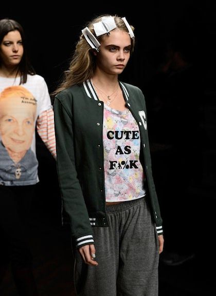 Κάντο όπως η Cara Delevigne: ένα tshirt για κάθε ώρα