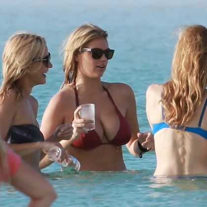 Δείτε την Cameron Diaz και την Kate Upton με τα μαγιό στη Χαβάη