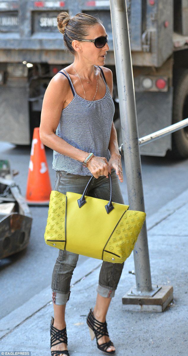 Δείτε την τσάντα της Sarah Jessica Parker που κοστίζει 4.400$