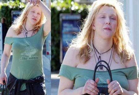 Δείτε την εφιαλτική όψη της Courtney Love χωρίς μακιγιάζ!
