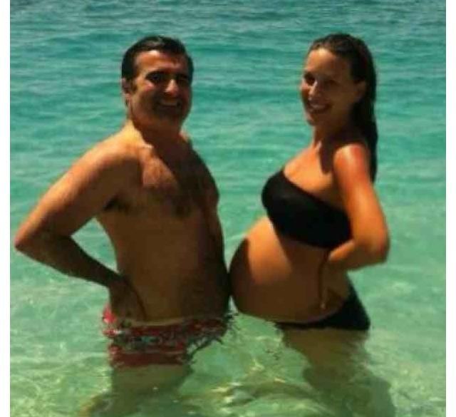Η Σίσσυ γέννησε: Δείτε όλες τις φωτογραφίες με… φουσκωμένη κοιλίτσα, που μοιράστηκε μαζί μας!