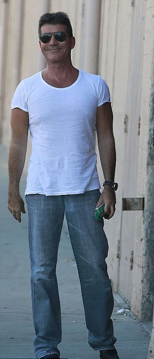 Ποια τηλεπερσόνα είπε για τον Simon Cowell ότι με το στήθος του μπορεί να θηλάσει ο ίδιος το μωρό του;