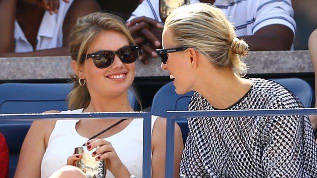 H Kate Upton καταβροχθίζει σάντουιτς μπροστά στον φακό και δεν ντρέπεται (και καλά κάνει)