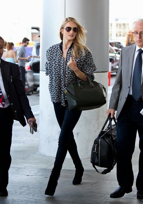 Rosie Huntington-Whiteley: με Stella McCartney print στο αεροδρόμιο