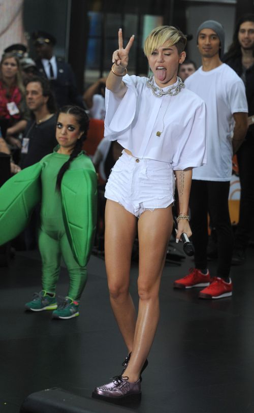 Ποιος είναι ο νέος αγαπημένος της Miley Cyrus;