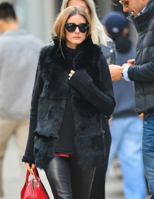 Olivia Palermo: σκοτεινό χειμωνιάτικο look με ένα twist χρώματος