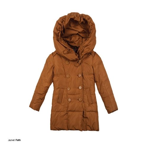 Η Staff μας κρατάει ζεστές, με τα ωραιότερα jackets της σεζόν
