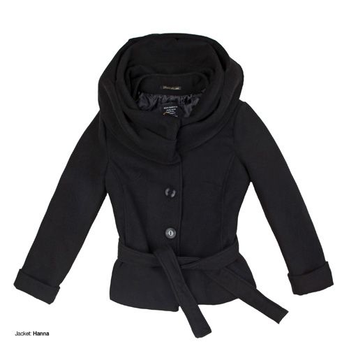 Η Staff μας κρατάει ζεστές, με τα ωραιότερα jackets της σεζόν