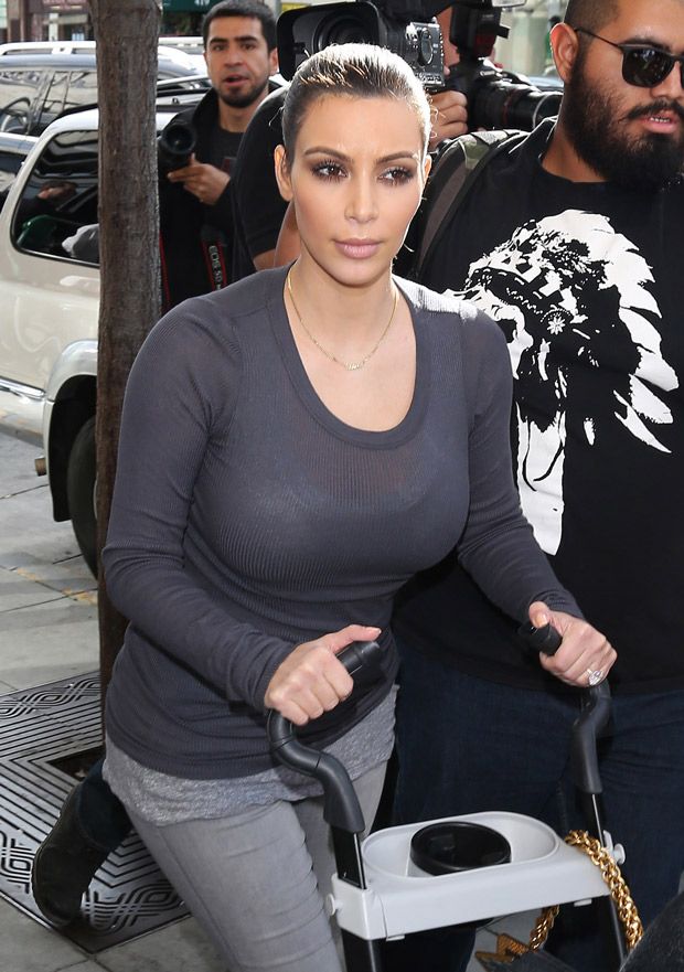 H Kim και η Kourtney βόλτα με τις κόρες τους!