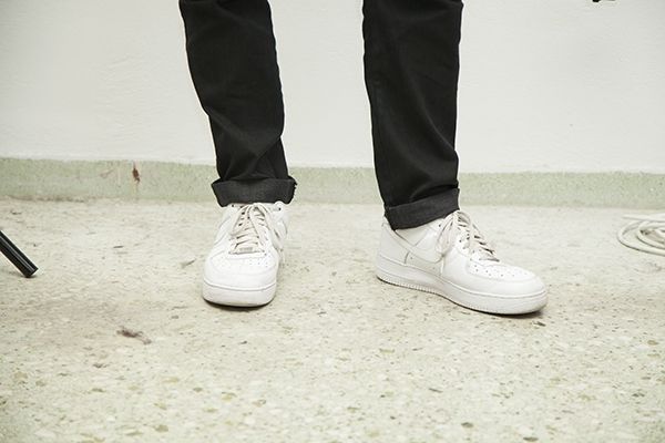 Matthew: Ένα πολύ κομψό, casual total black