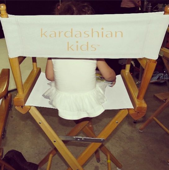 H Kim Kardashian σχεδιάζει παιδικά