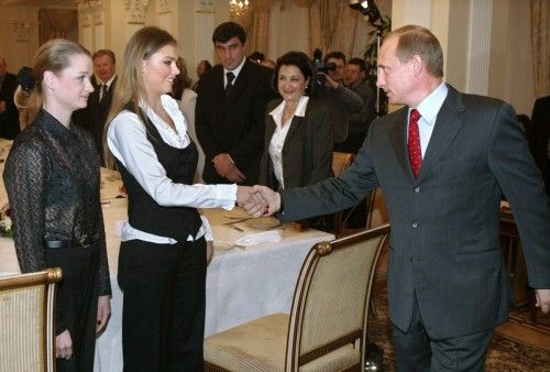 Τελικά η Alina Kabayeva παντρεύτηκε κρυφά τον Vladimir Putin;