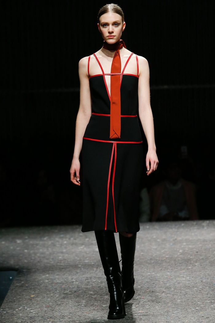Prada Fall 2014: Μία διαφορετική οπτική πάνω στο lady chic #MFW