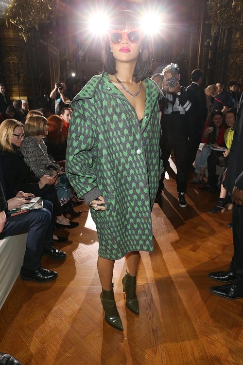 Rihanna: η hot celeb του παρισινού fashion week