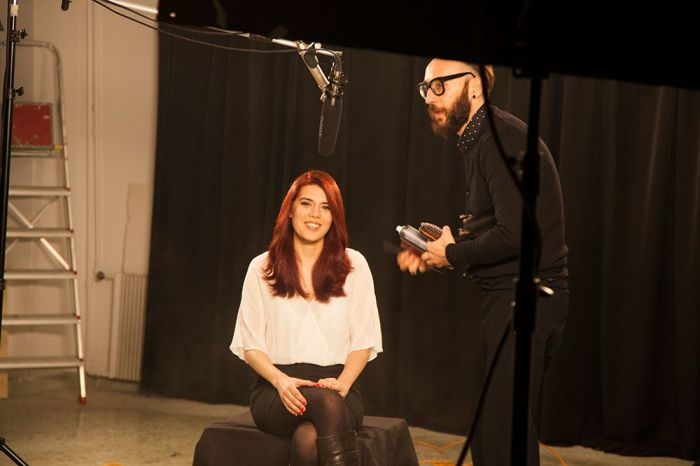 Backstage στην μεταμόρφωση της Σοφίας με την Olia της Garnier!