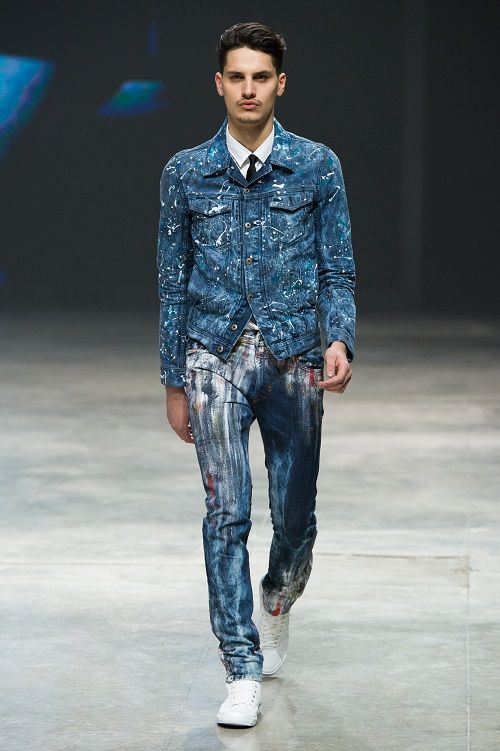 Diesel: ένα από τα μεγαλύτερα fashion show στήθηκε στη Βενετία