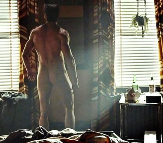Ο Hugh Jackman δεν φοράει τίποτε! Τόσο sexy που θα κοκκινίσετε.