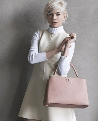 Η Michelle Williams σχεδόν αγνώριστη, στην καμπάνια του οίκου Louis Vuitton