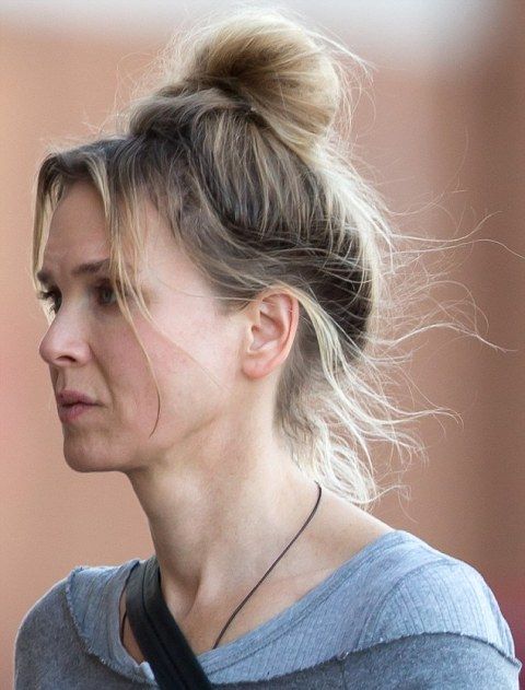 Οι πρώτες φωτογραφίες της Zellweger μετά την εμφάνισή της που έδειχνε αγνώριστη!