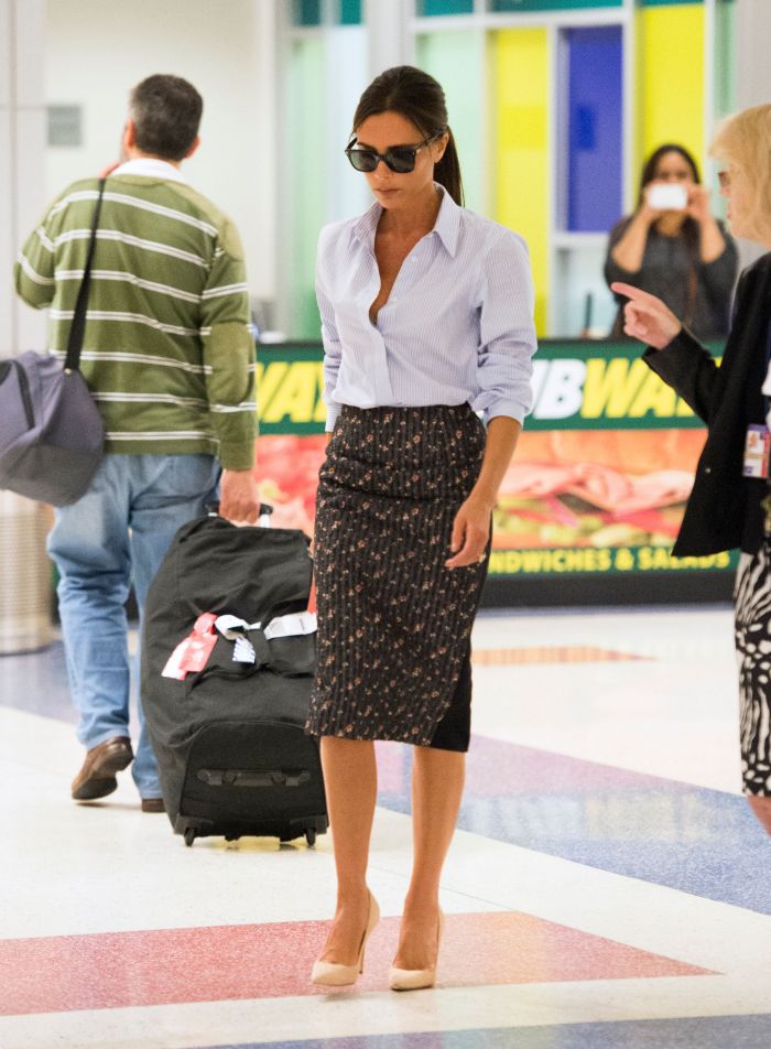 Το τέλειο office look μέσα σε 9 outfits από τη Victoria Beckham