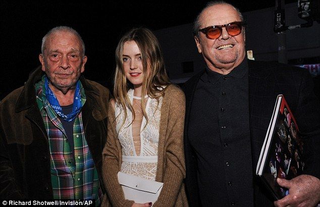Έχετε δει την κόρη του Jack Nicholson; Είναι κούκλα και γοητευτική σαν τον πατέρα της
