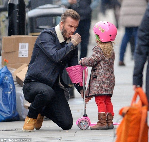 Μα πόσο μεγάλωσε: Η κόρη των Beckhams, Harper, έγινε σωστή... κυρία! (φωτος)