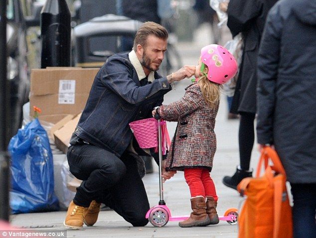 Μα πόσο μεγάλωσε: Η κόρη των Beckhams, Harper, έγινε σωστή... κυρία! (φωτος)