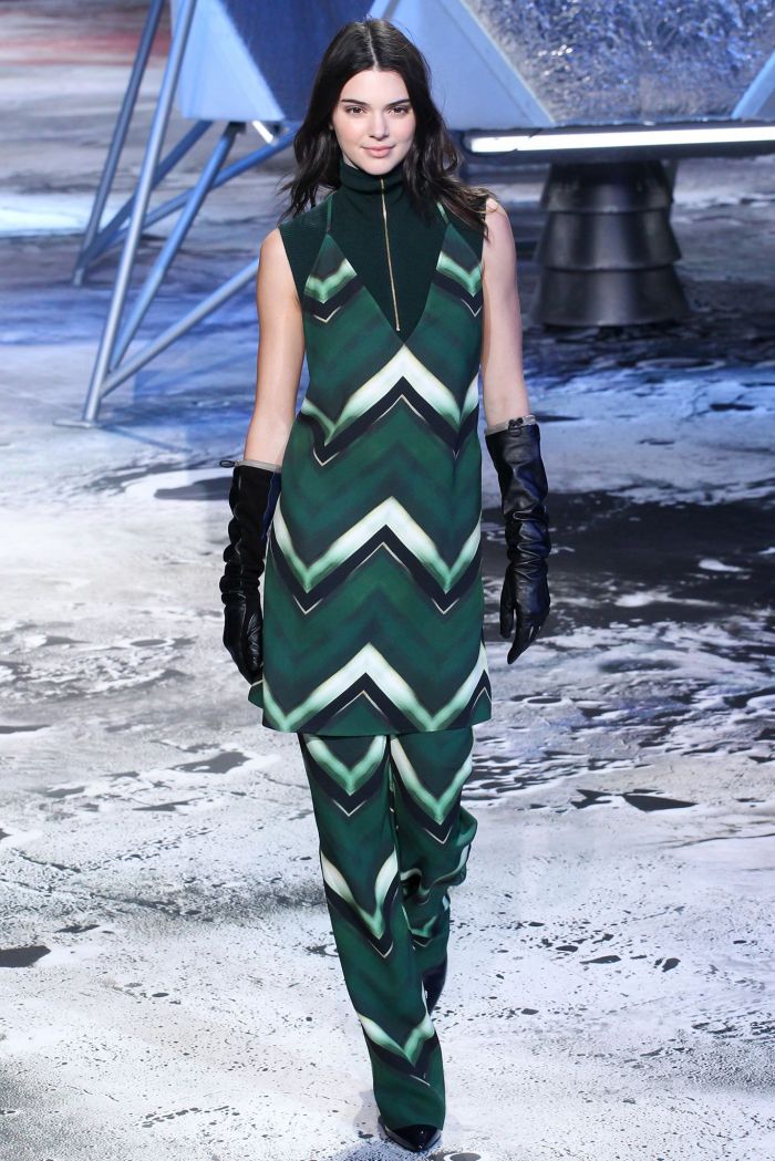 #PFW: Τα H&M προσγειώθηκαν στο φεγγάρι! (+βίντεο)