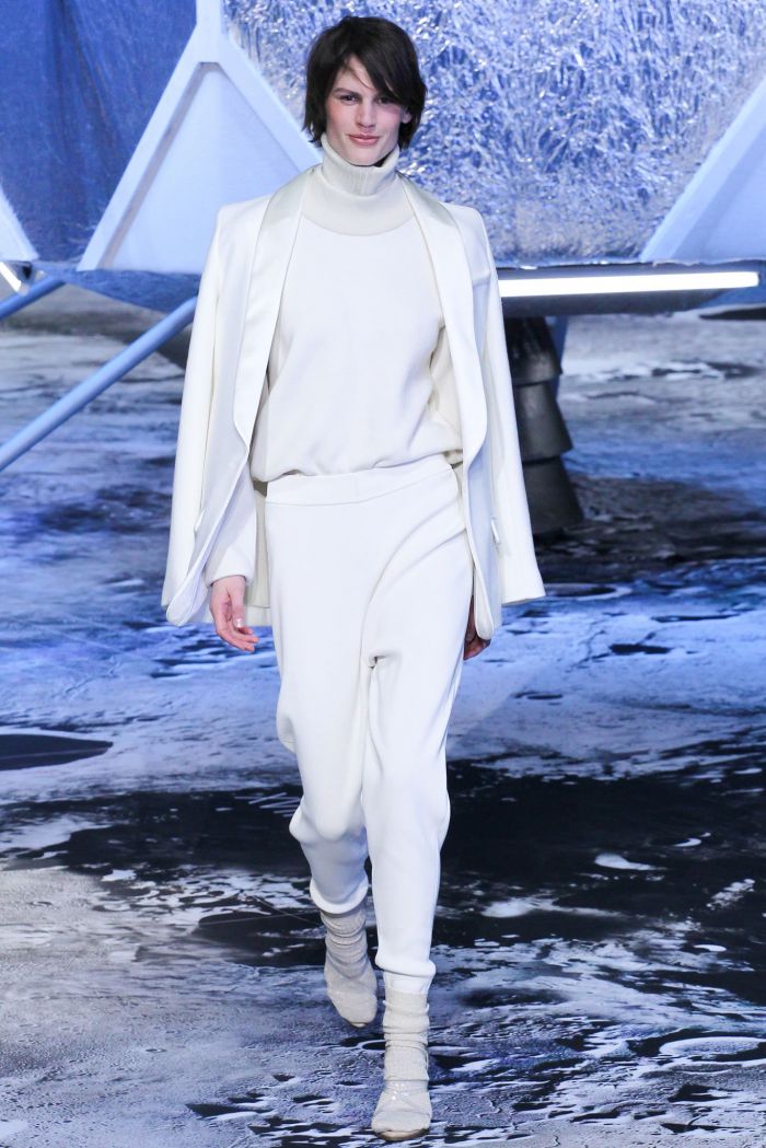 #PFW: Τα H&M προσγειώθηκαν στο φεγγάρι! (+βίντεο)