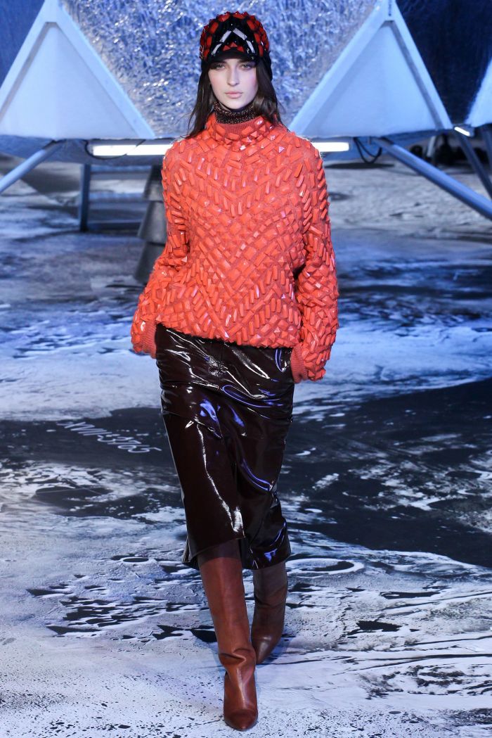 #PFW: Τα H&M προσγειώθηκαν στο φεγγάρι! (+βίντεο)