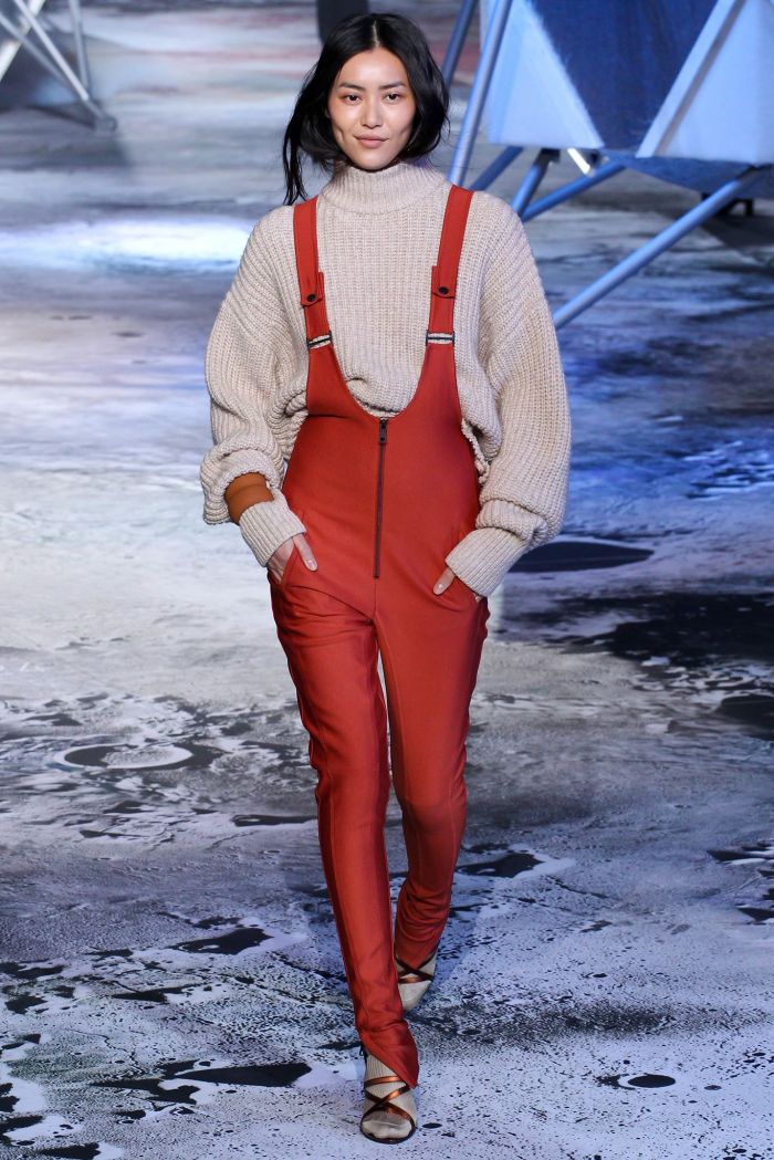 #PFW: Τα H&M προσγειώθηκαν στο φεγγάρι! (+βίντεο)