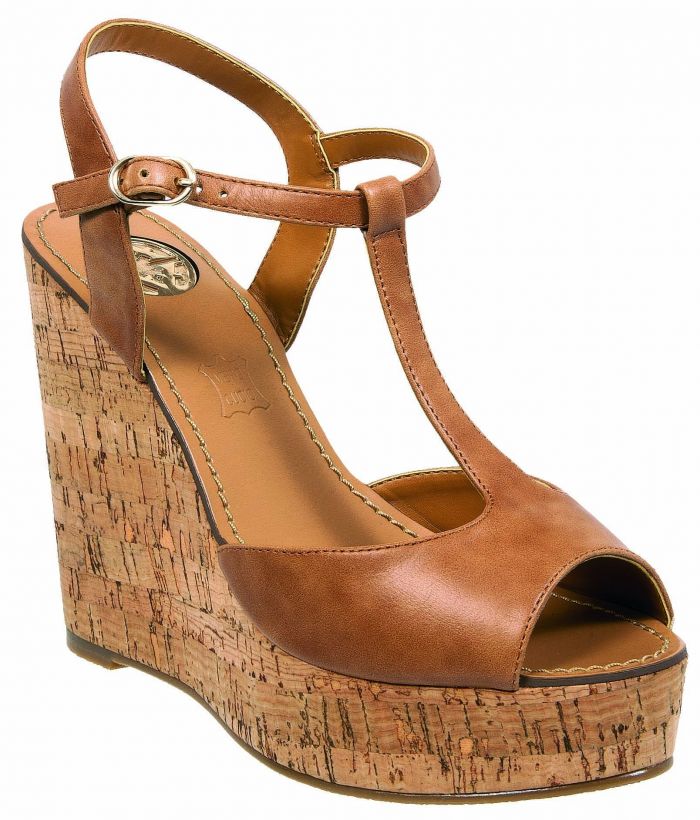 Summer Style: Δες γιατί τα ουδέτερα χρώματα είναι το απόλυτο trend στα παπούτσια!