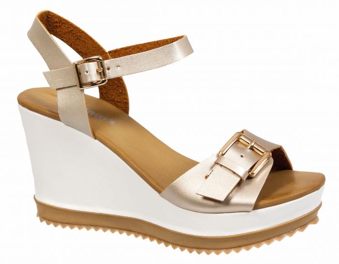 Summer Style: Δες γιατί τα ουδέτερα χρώματα είναι το απόλυτο trend στα παπούτσια!