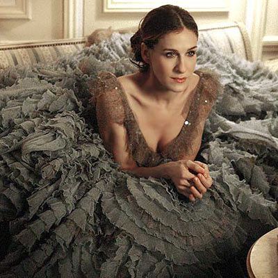 TV Flashback: Τα 20 καλύτερα looks της Carrie Bradshaw