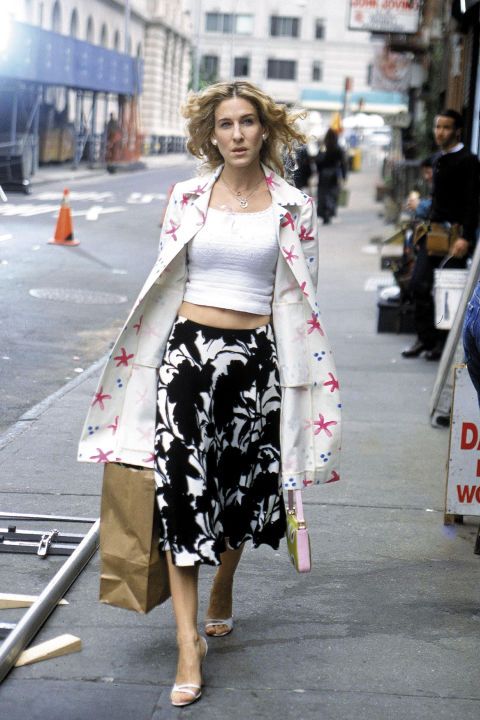 TV Flashback: Τα 20 καλύτερα looks της Carrie Bradshaw
