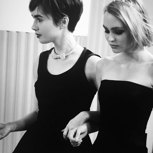 Lily-Rose Depp, Kristen Stewart & Rita Ora στο "καζίνο" της επίδειξης Chanel!