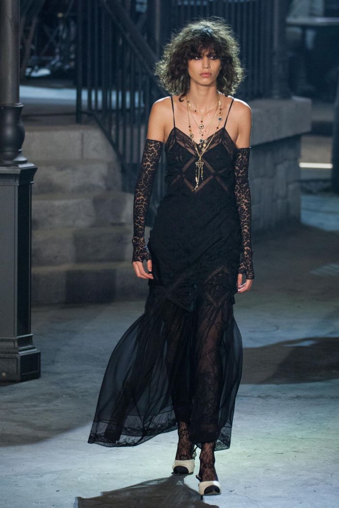 Ciao, Roma! Όλα τα highlights από το Chanel Metiers D'Art show στην ιταλική πρωτεύουσα
